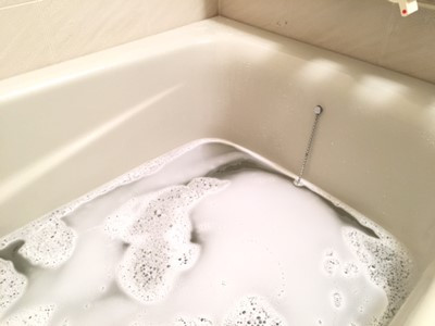 風呂釜洗浄中